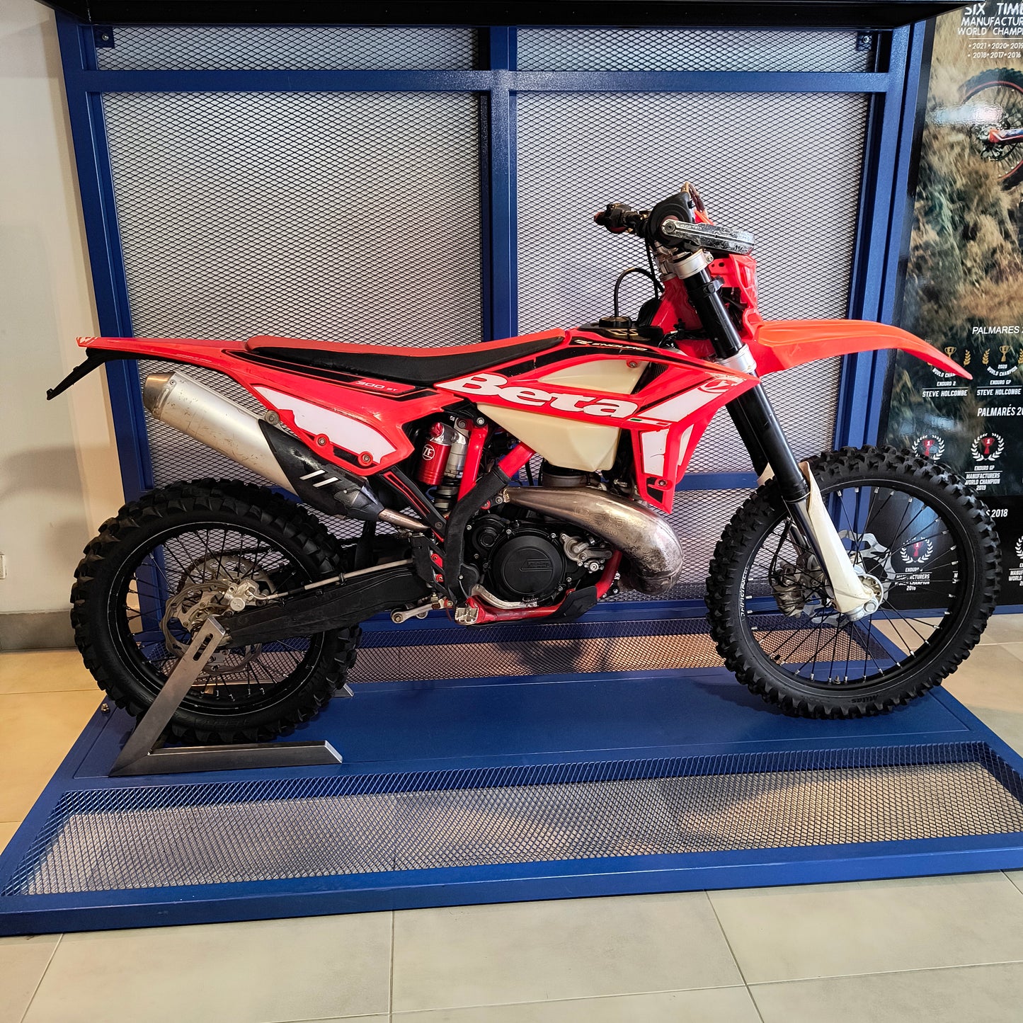 BETA300RR
