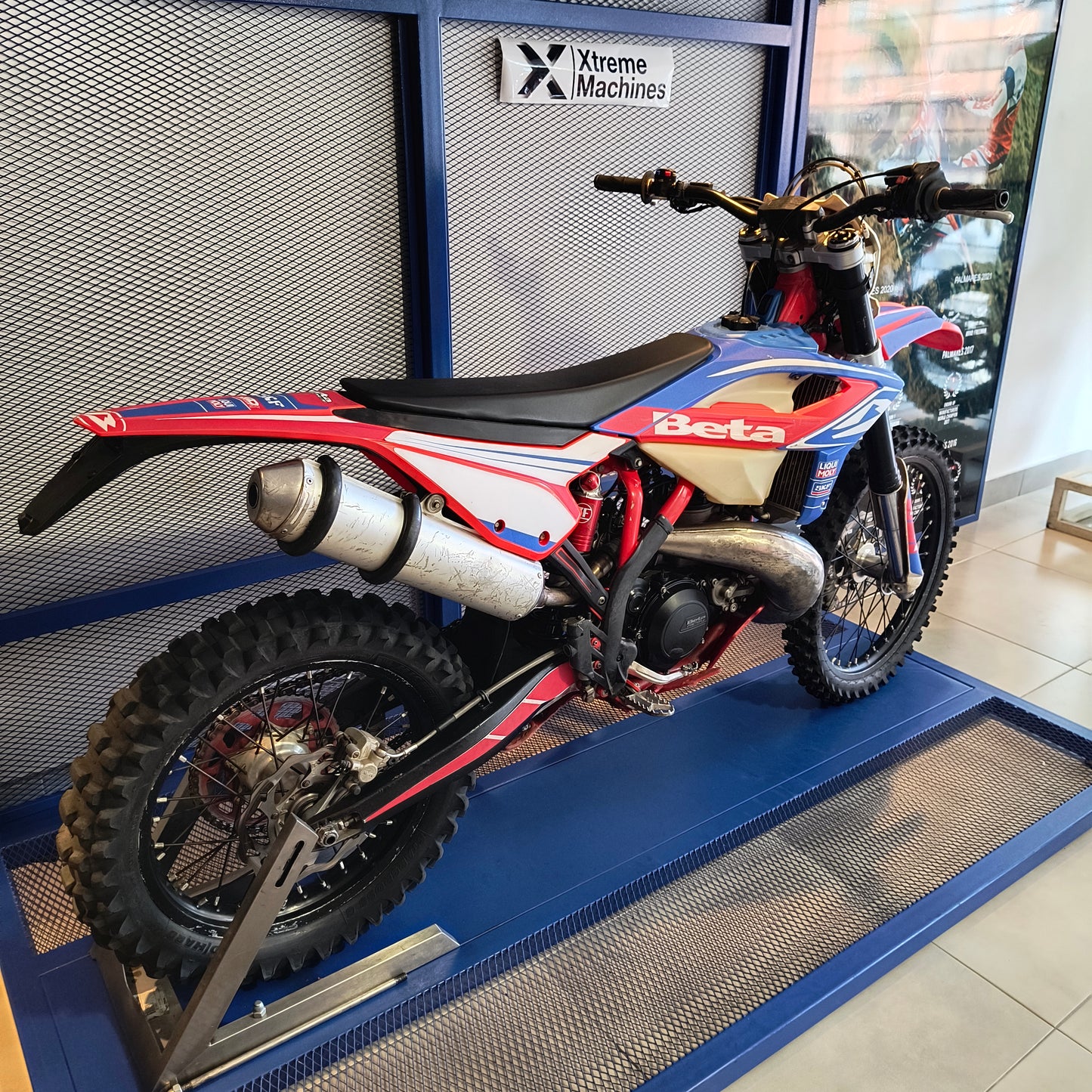 BETA 300