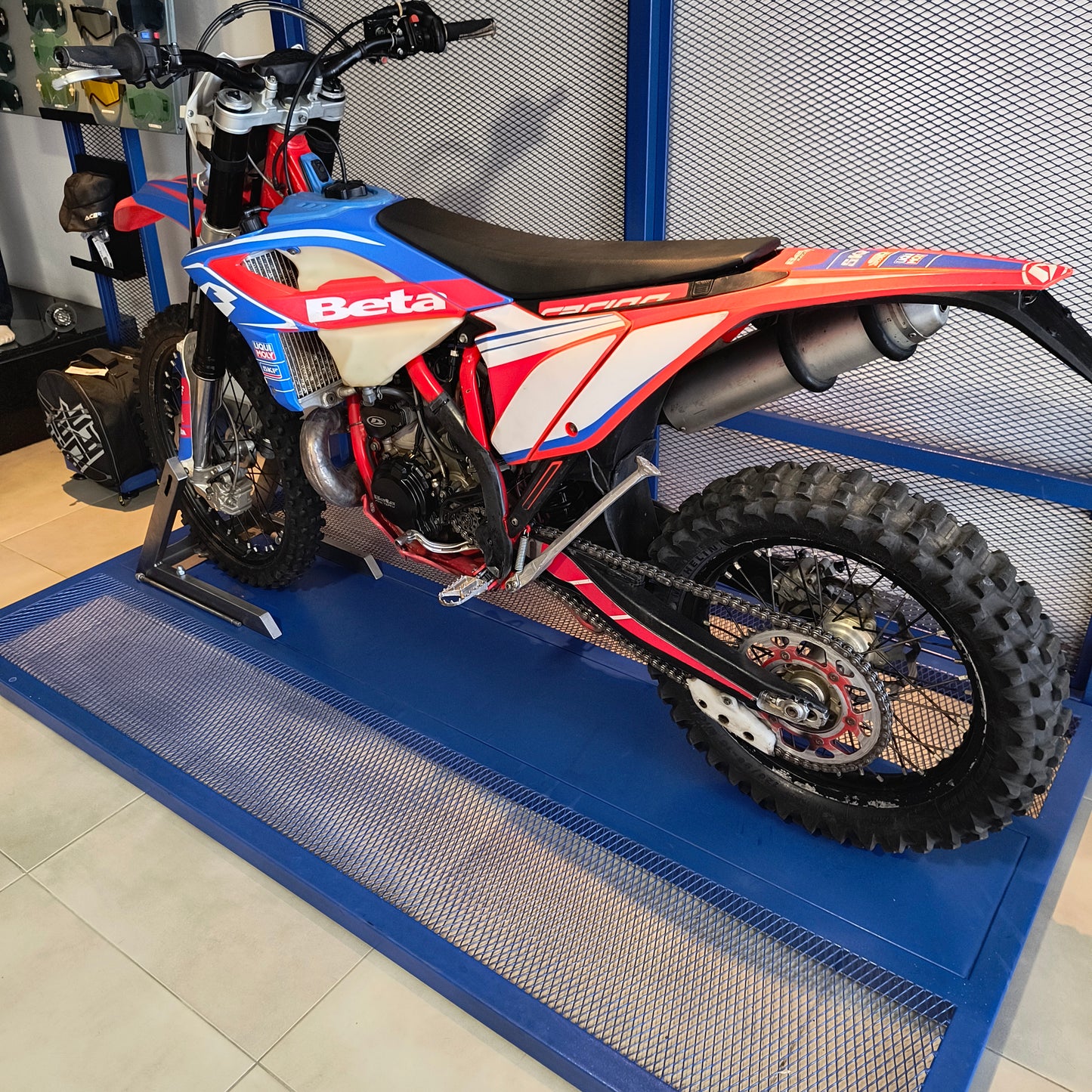 BETA 300