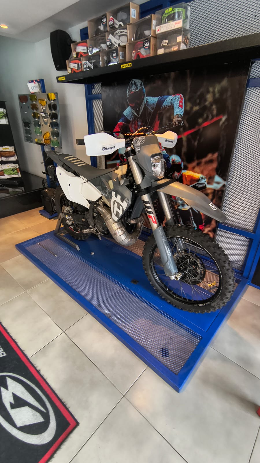 HUSQVARNA 300PRO 2025
