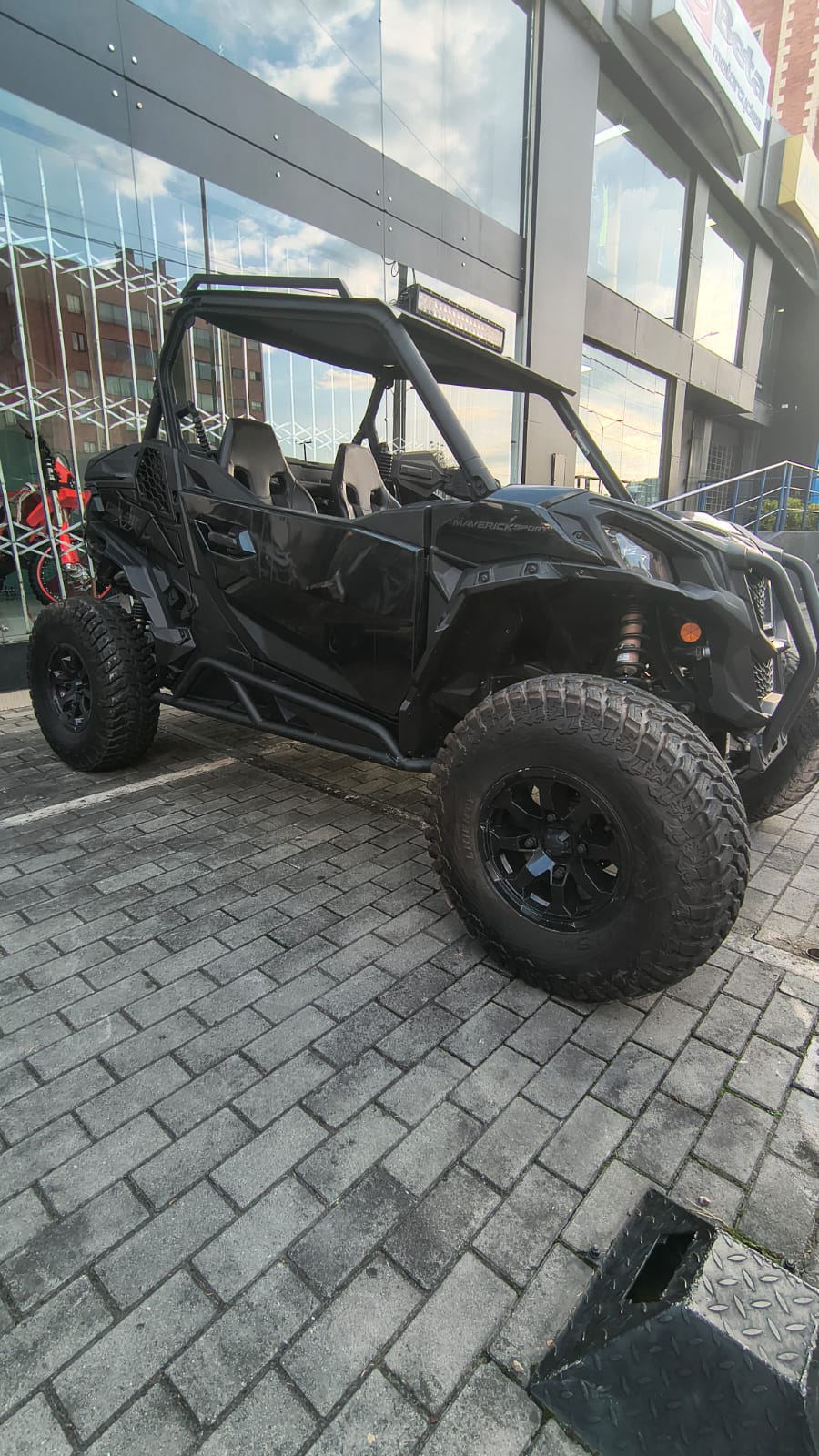 CANAM MAVERICK SPORT 1000R